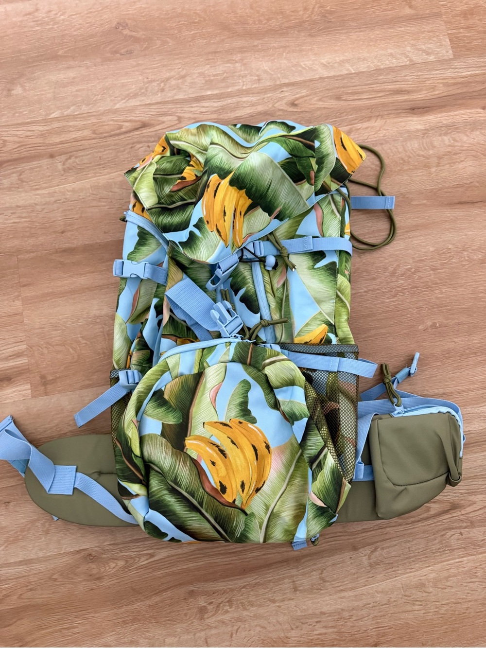 FARM Rio Banana Leaves hiking backpack